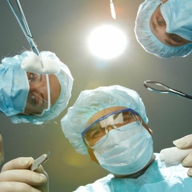 جراحه الفتق والجماع: ما تحتاج معرفته | دلیلک الشامل بعد العملیه