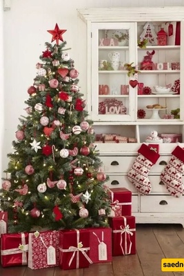 حتى شجره عید المیلاد تبین أنها إیرانیه! الکشف عن شجره عید میلاد فارسیه قدیمه فی متحف + صور