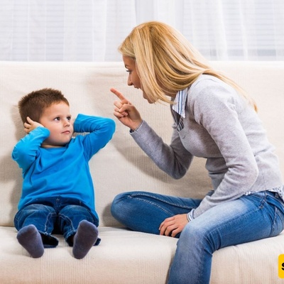 المخاطر الخفیه للصراخ فی وجه الأطفال وطرق أکثر صحه للتعامل معهم