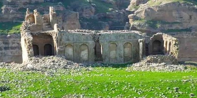 کنز نحاسی نادر یُکتشف من قبر حجری قدیم فی خوزستان — رمز القافله الأولمبیه مدفون أیضًا تحت الأرض
