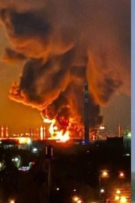 أوکرانیا تشن ضربات مذهله على نفط روسیا وتثیر أزمه وقود واسعه