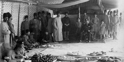 قصهُ المثل: نشأهُ القول من العطاء الخیری للناصر الدین شاه القاجاری