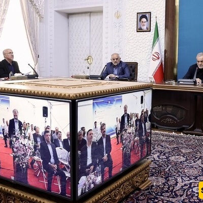 بدء تشغیل محطات الطاقه الشمسیه بقدره 425 میجاوات فی 4 محافظات
