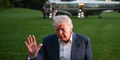 تحذیر ترامب الغامض إلى إیران ینتشر بعد محادثات: إما اتفاق أو عواقب وخیمه