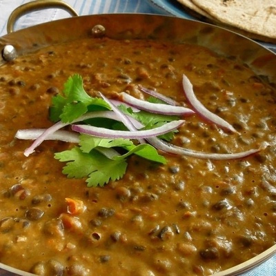 وصفه شوربه العدس والشعیریه الفارسیه البسیطه واللذیذه (على طریقه آش رشته) + صور
