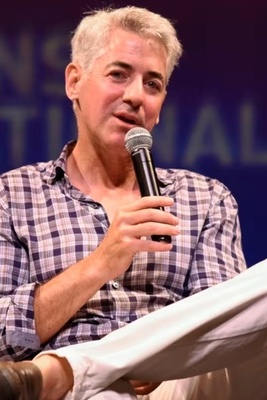 تضاعف ثروه بیل آکمان إلى 9.2 ملیار دولار فی 2025: الرهانات الجریئه وراء الإنجاز