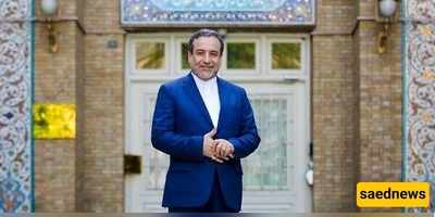 سقوط نظارات عراقچی فی البرلمان، وصید هذه اللحظه بواسطه المصور + صوره