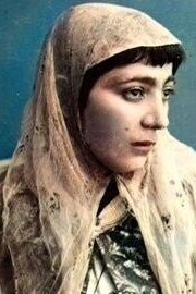 أجمل وأکثر نساء حریم ناصر الدین شاه غموضًا التی أصبحت ملهمه مصور البلاط + صور