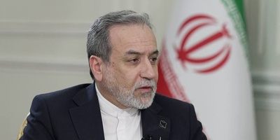 إیران تقول إن ضربه جزیره خارک أُطلقت من أراضی الإمارات، وعرّاجچی یحذّر طهران من الردّ