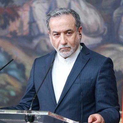 وزیر الخارجیه الإیرانی عباس عراقجی یغادر طهران متوجهاً إلى نیویورک
