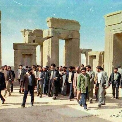 رأی المرشد الأعلى حول کوروش والحقبه الأخمینیه: "لیست مفخره، بل وهم!"