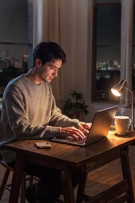 ما معنى «الشخص اللیلی»؟ وما الخصائص التی یتمتع بها؟