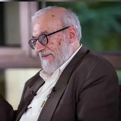 محمدجواد لاریجانی: الإنترنت المفتوح انتهى! ضروره فرض قیود صارمه على الاتصال الخارجی