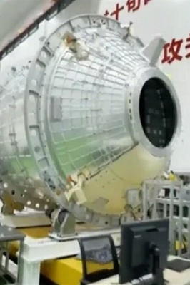 الصین تکشف عن "تشینغتشو"؛ مرکبه شحن فضائیه من الجیل القادم لمحطتها الفضائیه