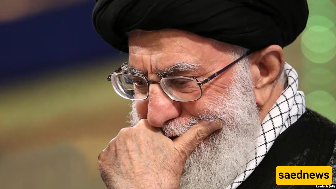 تفکیر عمیق آیه الله خامنئی فی یوم شتوی مثلج + صوره / ماذا تفکر؟ هنا الحب وهناک الله أیضاً