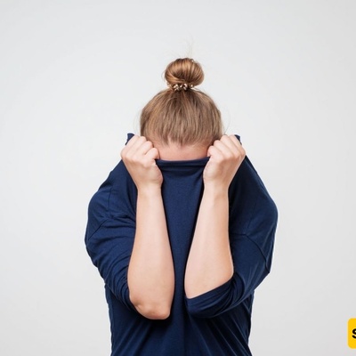 ما هو الشعور بالعار، وکیف یمکنک التعامل معه؟