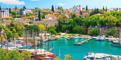 لماذا تُعدّ أنطالیا خیارًا رائعًا للسیاحه؟