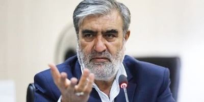 نائب إیرانی بارز: إیران ترفض المطالب الأمریکیه المبالغ فیها ولا تخطط لإجراء محادثات