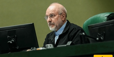 طعنه حاده من قالِباف تجاه السفینه USS Abraham Lincoln: «العروس الثمینه هربت» ✌️✌️✌️