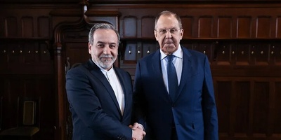 وزیرا خارجیه إیران وروسیا یبحثان العلاقات الثنائیه والتطورات الإقلیمیه والدولیه