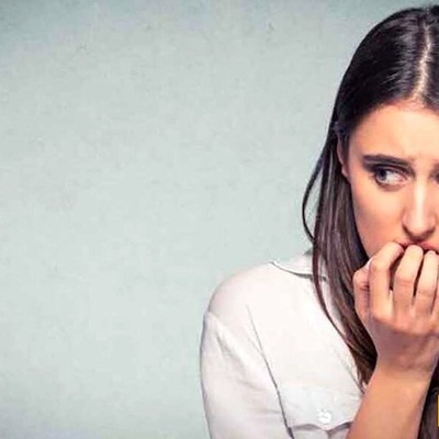 أکثر رقم صادم فی العالم وصوره الفتاه التی تعرضت للمضایقه 1000 مره