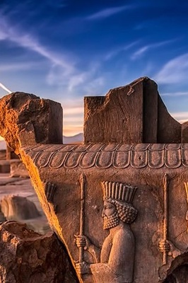 لماذا زیاره برسیبولیس واجبه على کل سائح؟ اکتشف روائع التاریخ والحضاره الفارسیه