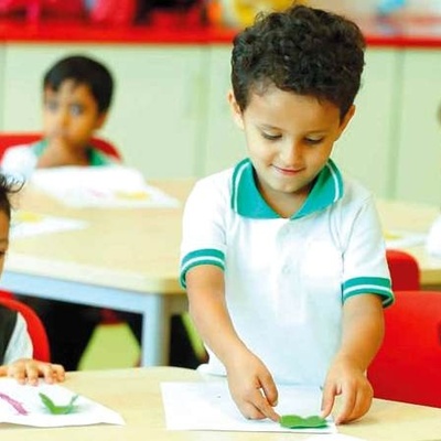 دائره التعلیم والمعرفه تفرض تعلیمات صارمه على مدارس أبوظبی بخصوص غیاب الطلبه