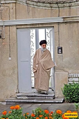 شجاعه مُلهمه وتصرف ذکی لزوجه قائد الثوره خلال الاقتحام اللیلی لمنزل القیاده