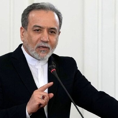 أراغجی یحذّر المملکه المتحده من دعم العدوان العسکری
