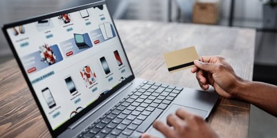 تطبیقات غریبه تمنحک شعور الشراء دون أن تخسر ریالاً واحداً