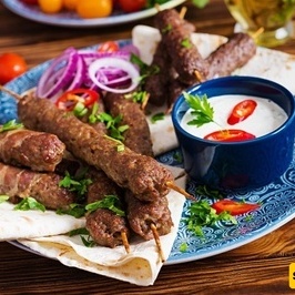 أشهى المشاوی: طریقه تحضیر کباب أضنه الترکی فی المقلاه مع سلطه خاصه