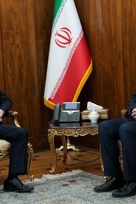 عراقجی یؤکد على تعزیز العلاقات بین ایران والسعودیه