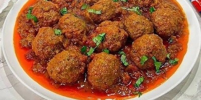 کیفیه تحضیر کباب الکفته اللذیذ والعصاری: عشاء سریع وأنیق من اللحم المفروم سیحبه جمیع أفراد العائله