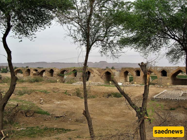 المنشآت المائیه فی شوشتر