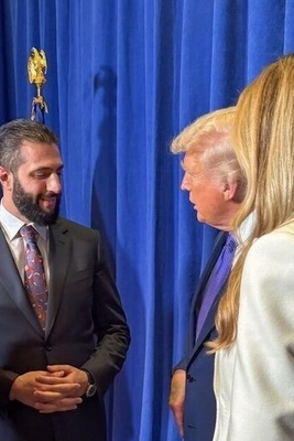 لقاء بارز فی نیویورک: ترامب مع الهارب الشهیر