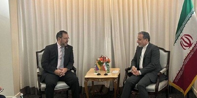وزیر الخارجیه الفنزویلی یهنئ عراقجی بمناسبه الذکرى الخامسه والسبعین للعلاقات الثنائیه مع طهران