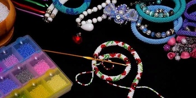 الحرف الیدویه الجمیله والتذکارات الفنیه فی محافظه أردبیل
