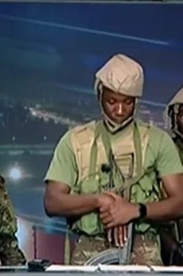 جنود بنین یعلنون الانقلاب بینما الرئاسه تؤکد استعاده القوات السیطره