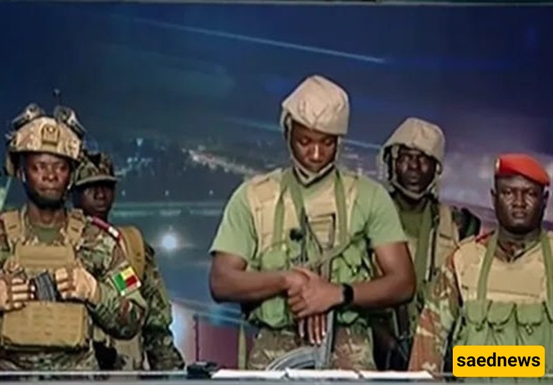 جنود بنین یعلنون الانقلاب بینما الرئاسه تؤکد استعاده القوات السیطره