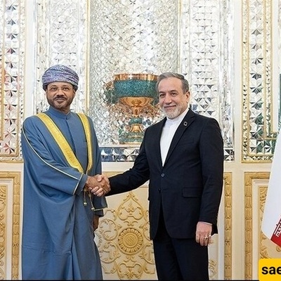 وزیر الخارجیه الایرانی یستقبل نظیره العمانی ویجری محادثات معه