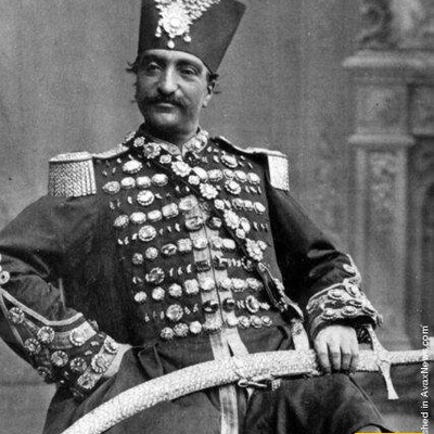 لویس فویتون تکشف عن حقیبه مکیاج ناصر الدین شاه — وتغیب عنها أحمر خدود واحد فقط