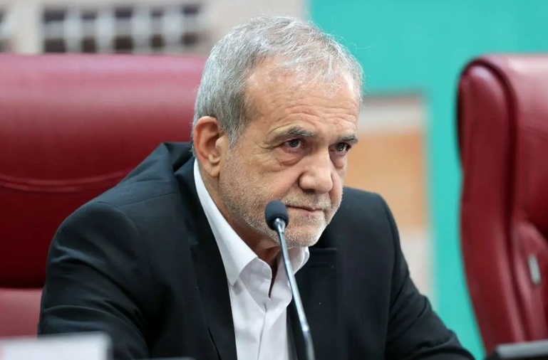 «هذا البلد للجمیع»: سیاسی إیرانی یحث على التعاون ضد الأعداء