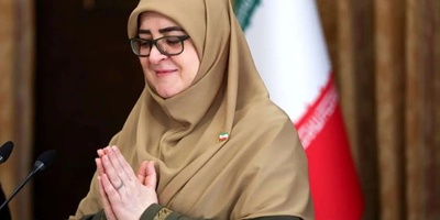 صوره رائعه للمتحدثه باسم الحکومه — لفته صادقه من السیده مهاجرانی تجاه الصحفیین