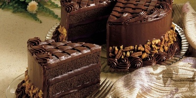 طریقه تحضیر کعکه الشوکولاته اللذیذه بأسلوب المقاهی خطوه بخطوه