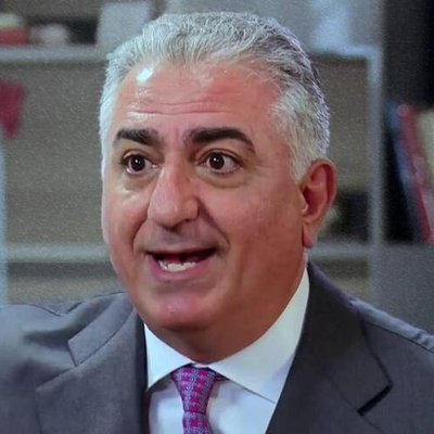 سلاله پهلوی وخدماتها الممیزه للدول المعادیه لإیران؛ من رضا میرپنج حتى ربع پهلوی + صور