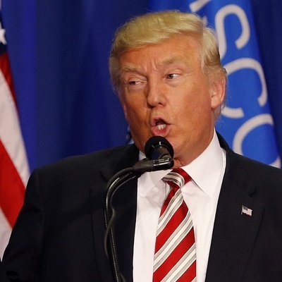 ادعاء ترامب الغریب حول طلب إیران: "لنرَ ماذا سیحدث — لقد طلبوا منی…"