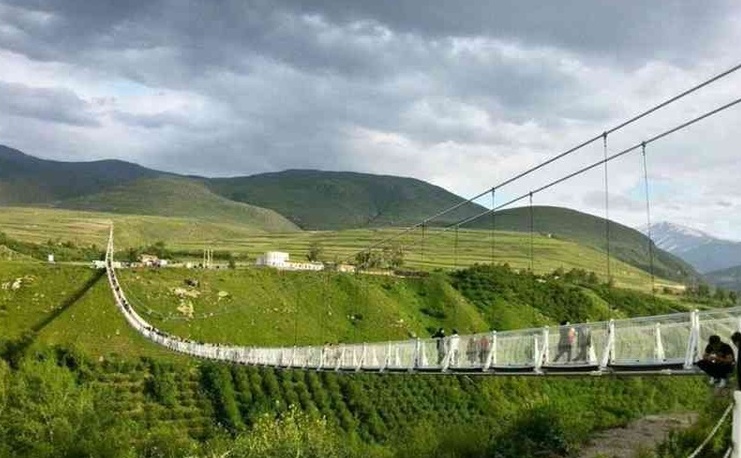 جسر هیر الزجاجی المعلق