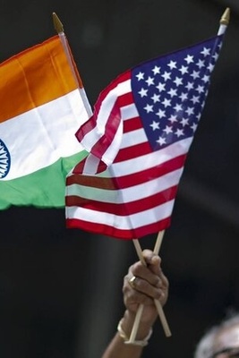 قرار ترامب زیاده الرسوم الجمرکیه على الهند إلى 50% یدخل حیز التنفیذ