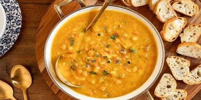 شوربه الدجاج مع الذره الطازجه لعلاج نزلات البرد ودعم المناعه