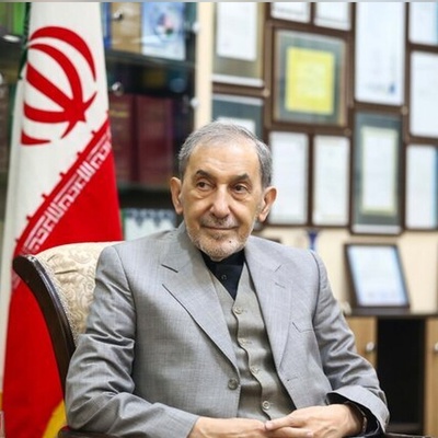 باکستان تنقل رساله من رئیس وزرائها إلى قائد الثوره الإیرانیه وتؤکد دعمها لمواقف طهران الإقلیمیه